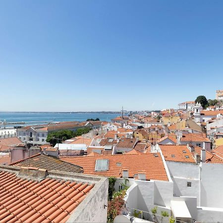 Lisbon Alfama Street View Daire Dış mekan fotoğraf
